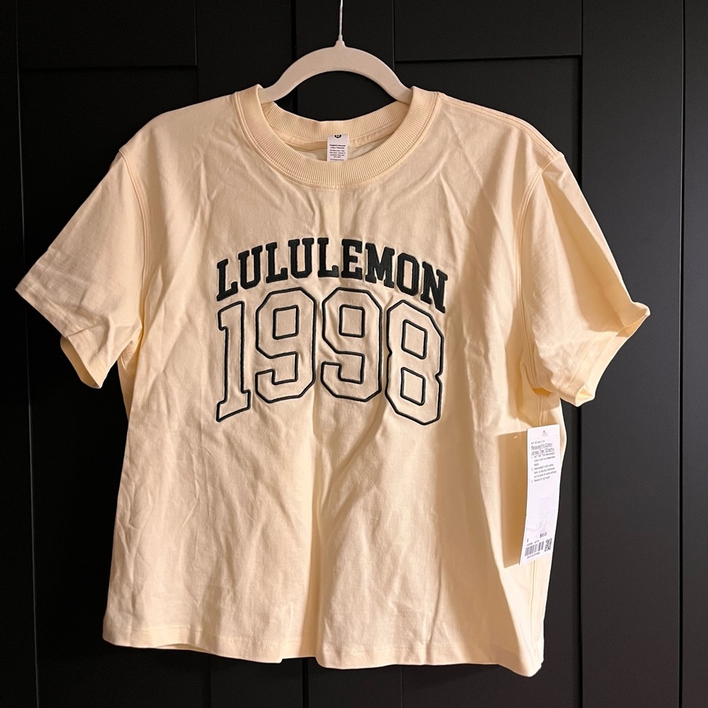 NWT Lululemon Relaxed-Fit Cotton Jersey Tee in Butter cream (size 6)